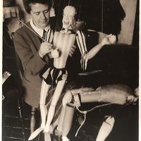 British puppeteer Olive Blackham (1899-2002) of Roel Puppets (Gloucestershire, England) with large marionettes from <em>The Tempest</em> (1930s) of William Shakespeare. String puppets. Photo courtesy of Collection: The National Puppetry Archive