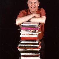 Ray DaSilva, distribuidor de libros de títeres. Foto: Joe Harper