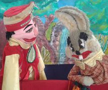 Marionnettes par le théâtre de marionnettes, Coopérative Masrah Arous Wahran (<em>Or</em>an [en arabe : <em>Wahrān</em>], Algérie)