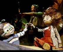 <em>Ondin</em> (2012, Quebec, Canada, in French), performed by L’Illusion, Théâtre de marionnettes, direction: Sabrina Baran, design: Josée Bergeron-Proulx, puppet builder: Isabelle Chrétien. Photo: Michel Pinault