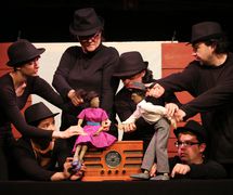 Atelier de marionnettes sur table à la National Puppetry Conference au Eugene O'Neill Theater Center. Photo: Richard Termine