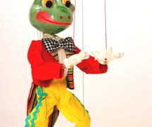 Type SL Frog (1965 ; production de personnage : 1953-1981). Marionnette à fils, hauteur : 30 cm (2008). Photo: David Leech 