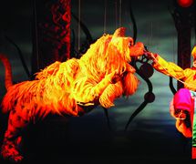 <em>The <em>Fire</em> Mountain</em> (火焰山, 1979, an episode of Journey to the West) created by Huang Xijun, performed by Quanzhoushi Muou Jutuan (Quanzhou, Fujian Province, People’s Republic of China), direction: Huang Shaolong, art direction: Huang Yique, design/construction: Lin Congquan, Lin Congpeng, Wang Yixiong, puppeteers: Xia Rongfeng, Zhuang Wentie, Xu Runming, Lin Xiaojun. String puppets. Photo courtesy of Quanzhoushi Muou Jutuan