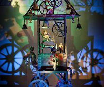<em>Willy-the-Belfry</em>, “kinemat” by Eduard Bersudsky of Sharmanka <em>Ki</em>netic Theatre, exhibition held at the Eretz Israel Museum in Tel Aviv (2012). Mechanical theatre. Photo: Robin Mitchell 